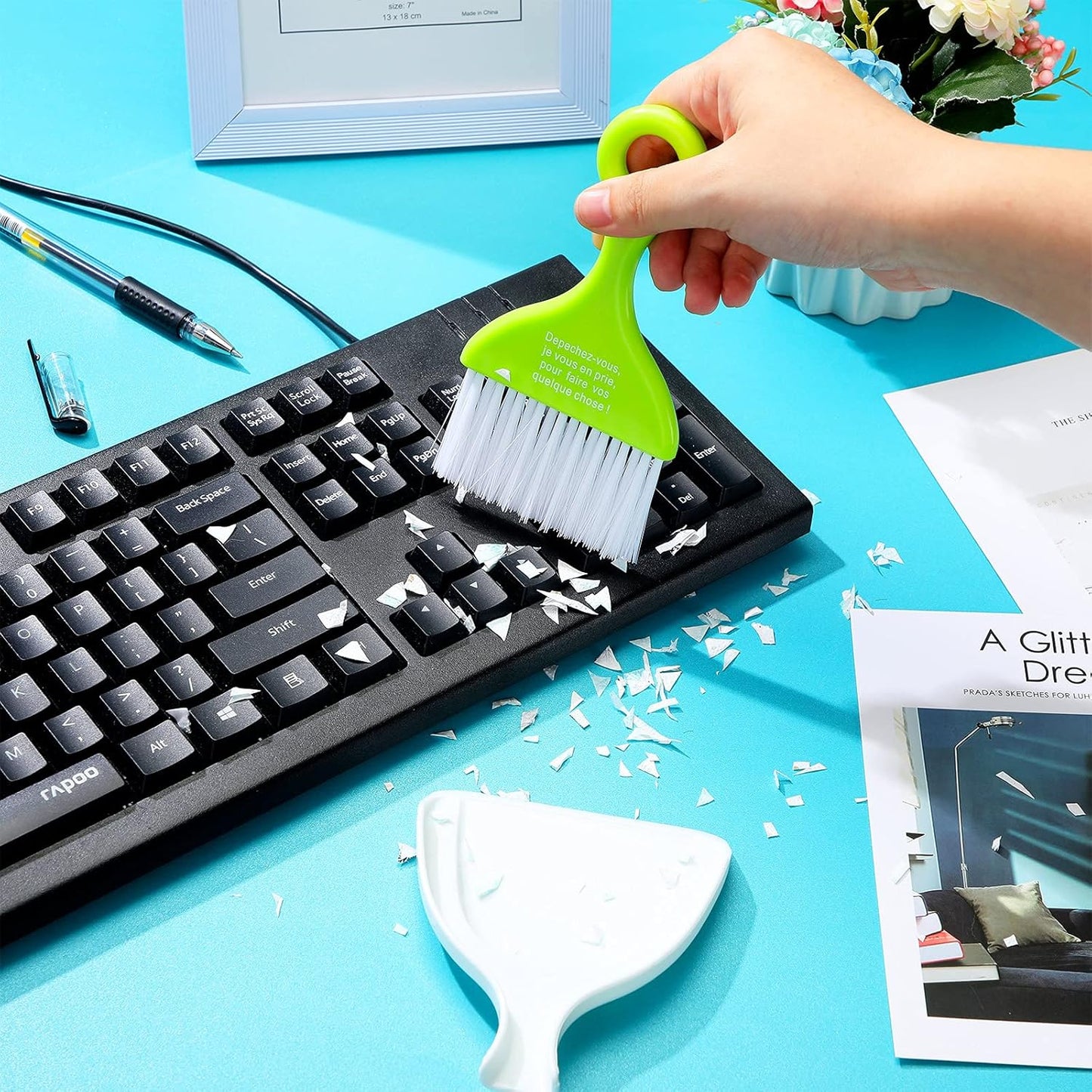CHENGU 3 Pcs Mini Dustpan Set Brush for Table Whisk Brooms Small Dustpan Broom Set Mini Dust Pans with Brush Tiny Cleaning Table Sweep for Car Desk Keyboard Countertop Nest