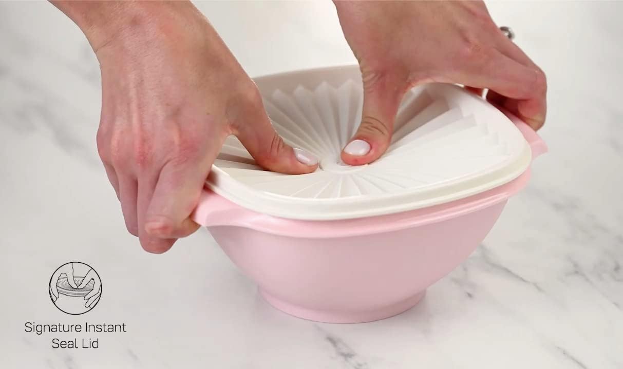 Tupperware Heritage Collection 7.6 Cup Cookie Canister, Vintage Light Pink Color, Dishwasher Safe and BPA Free Container (1.8 L)