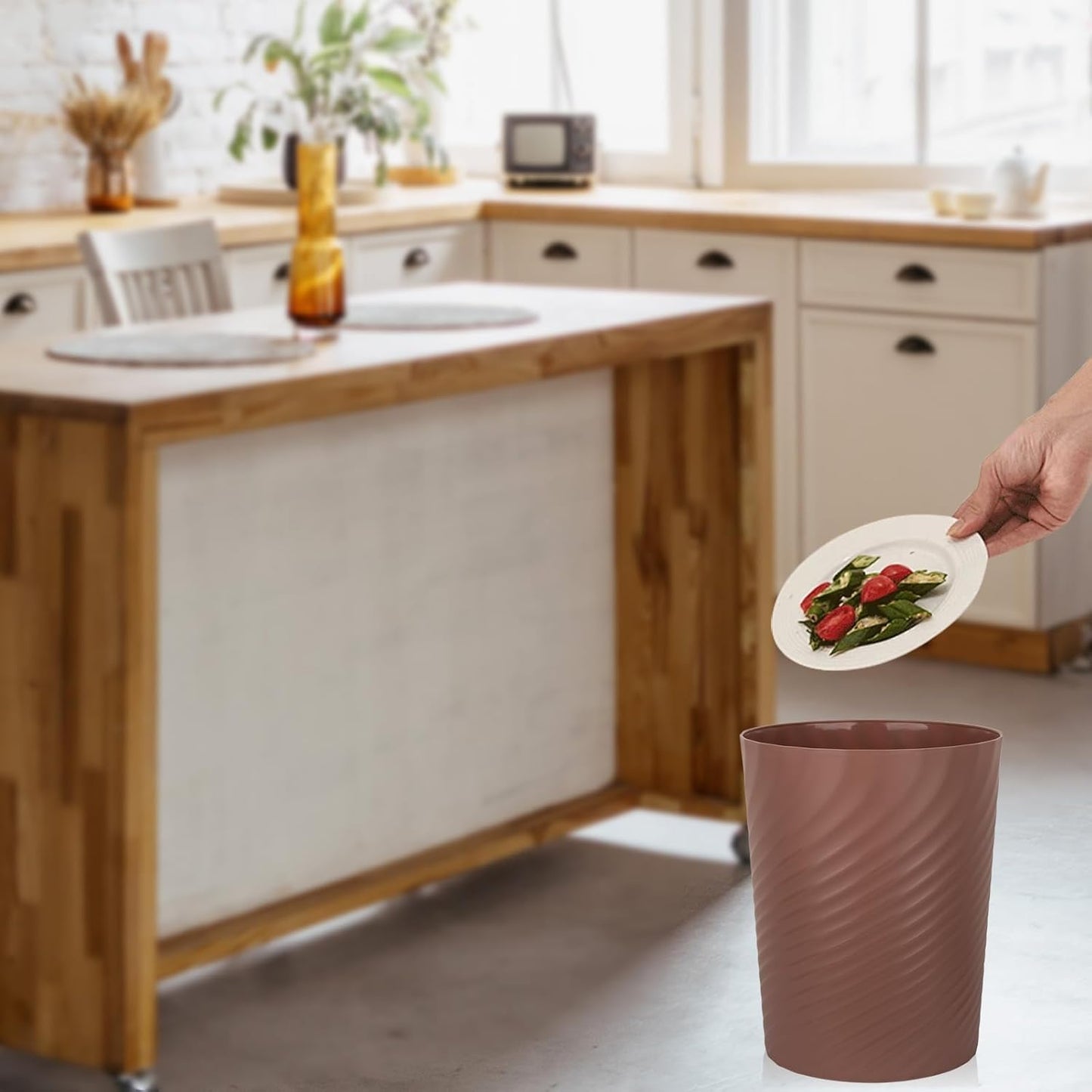 UUJOLY Plastic Trash Can Wastebasket, Garbage Container Basket for Bathrooms, Kitchens, Offices, Kids Rooms (Brown, 1.8 Gallon)