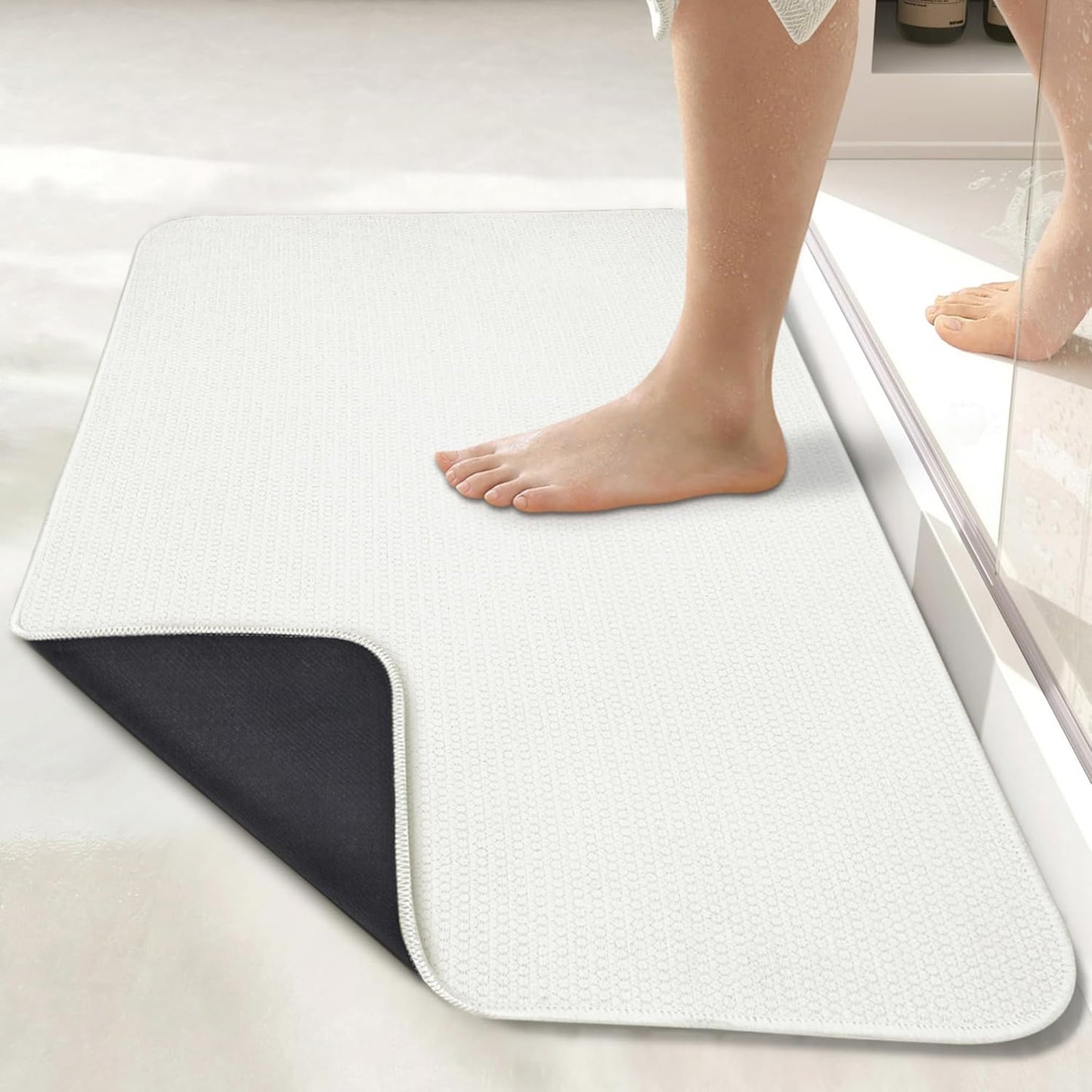 Bath Mat,Ultra Thin Bathroom Runner Rugs,Large Bath Mats for Bathroom,Quick Dry,Non-Slip,Machine Washable,Low Pile,Bath Rug,Shower Outside,Sink,Home Decor Accessories.White,1'5"x2'11"（17x35inch）